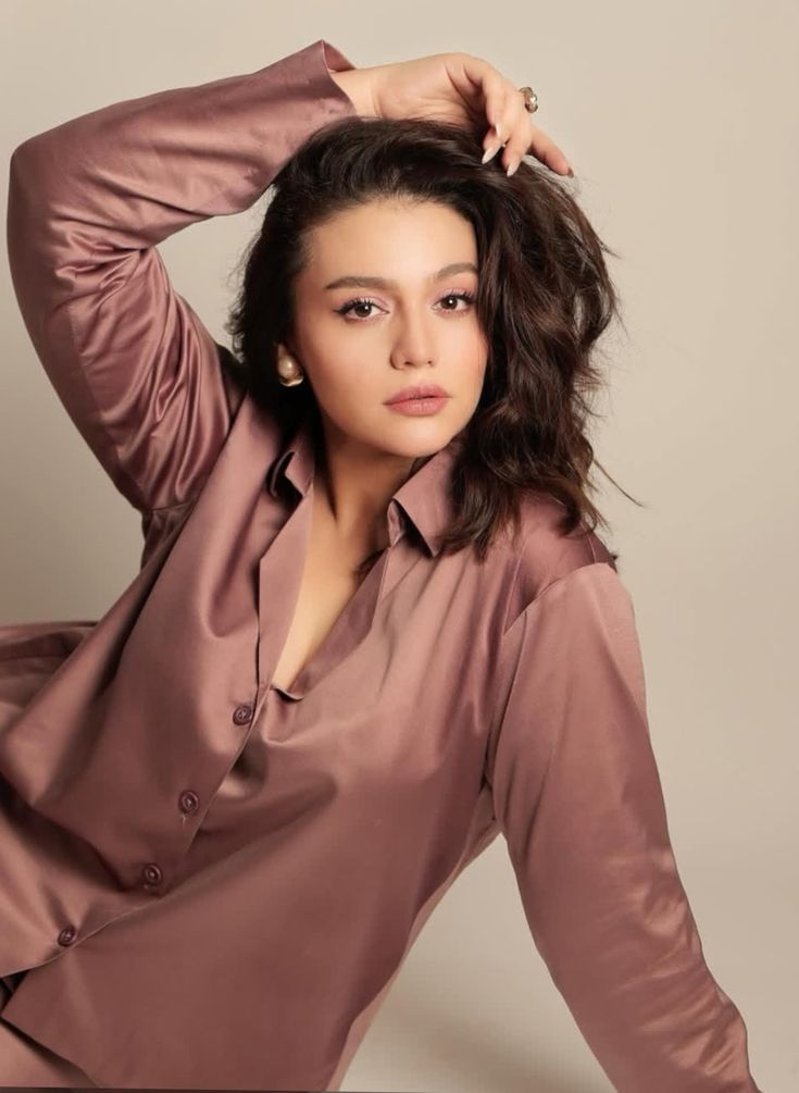 Pakistani actress night dress style in satin pajama set inspired celebrity nightwear fashion