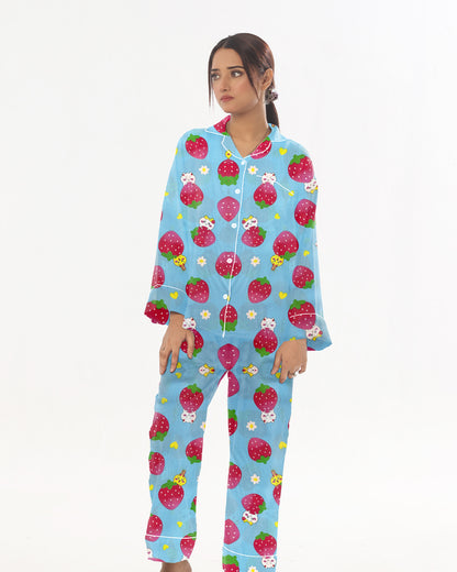 Sajiero Linen Pajama Suit with Scrunchie - Strawberry Dream