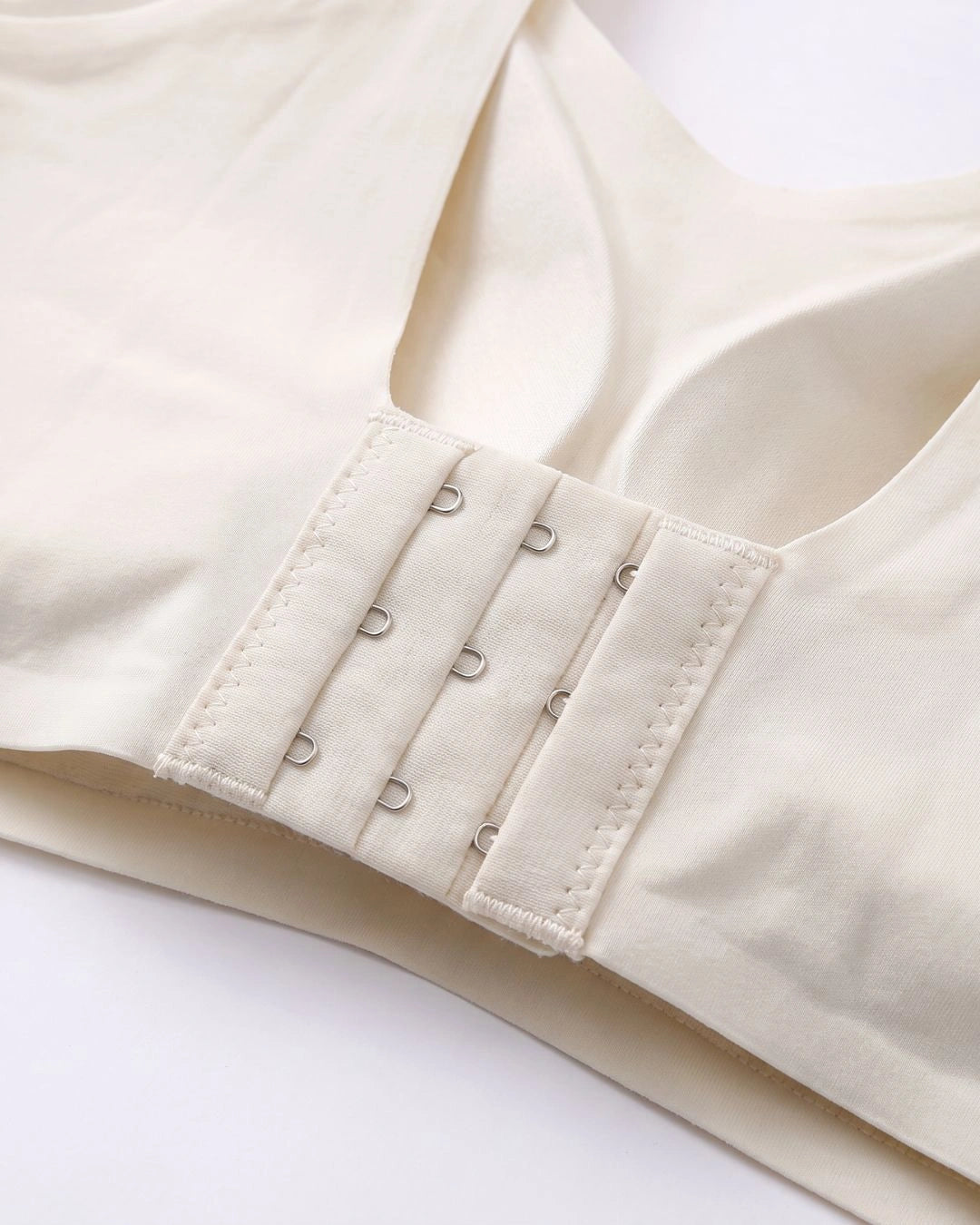 Seamless Padded Bra - Aira - 0ff White