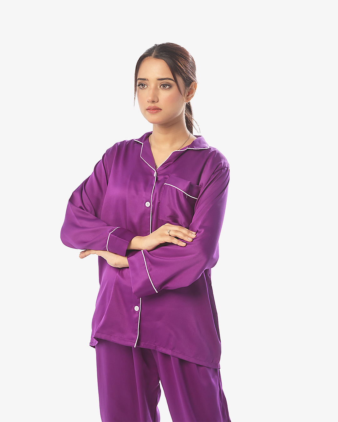 Sajiero Silk Pajama Suit with Scrunchie - Pearl