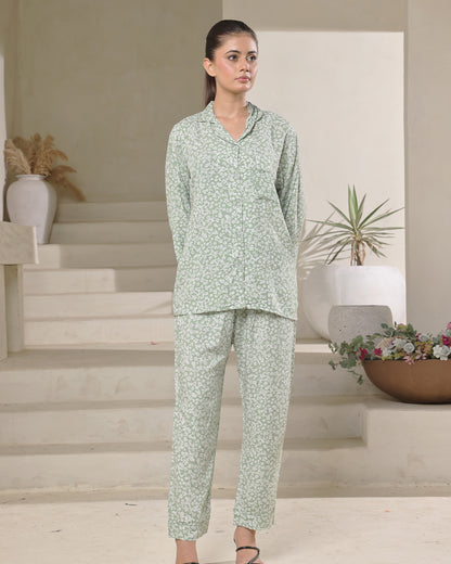 Sajiero Linen Pajama Suit with Scrunchie - Spring Breeze