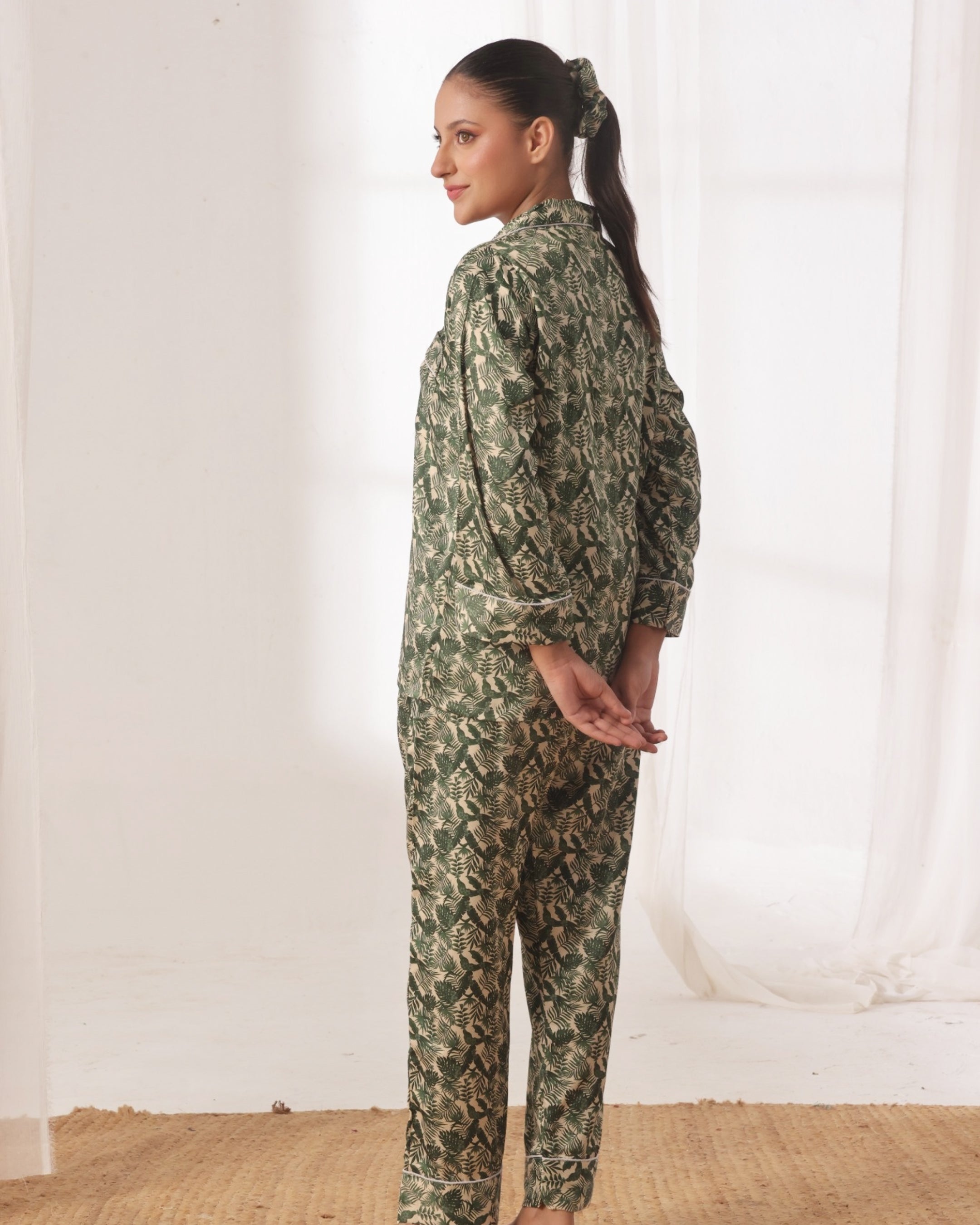 Silk Pajama Suit with Scrunchie - Leaf Lounge