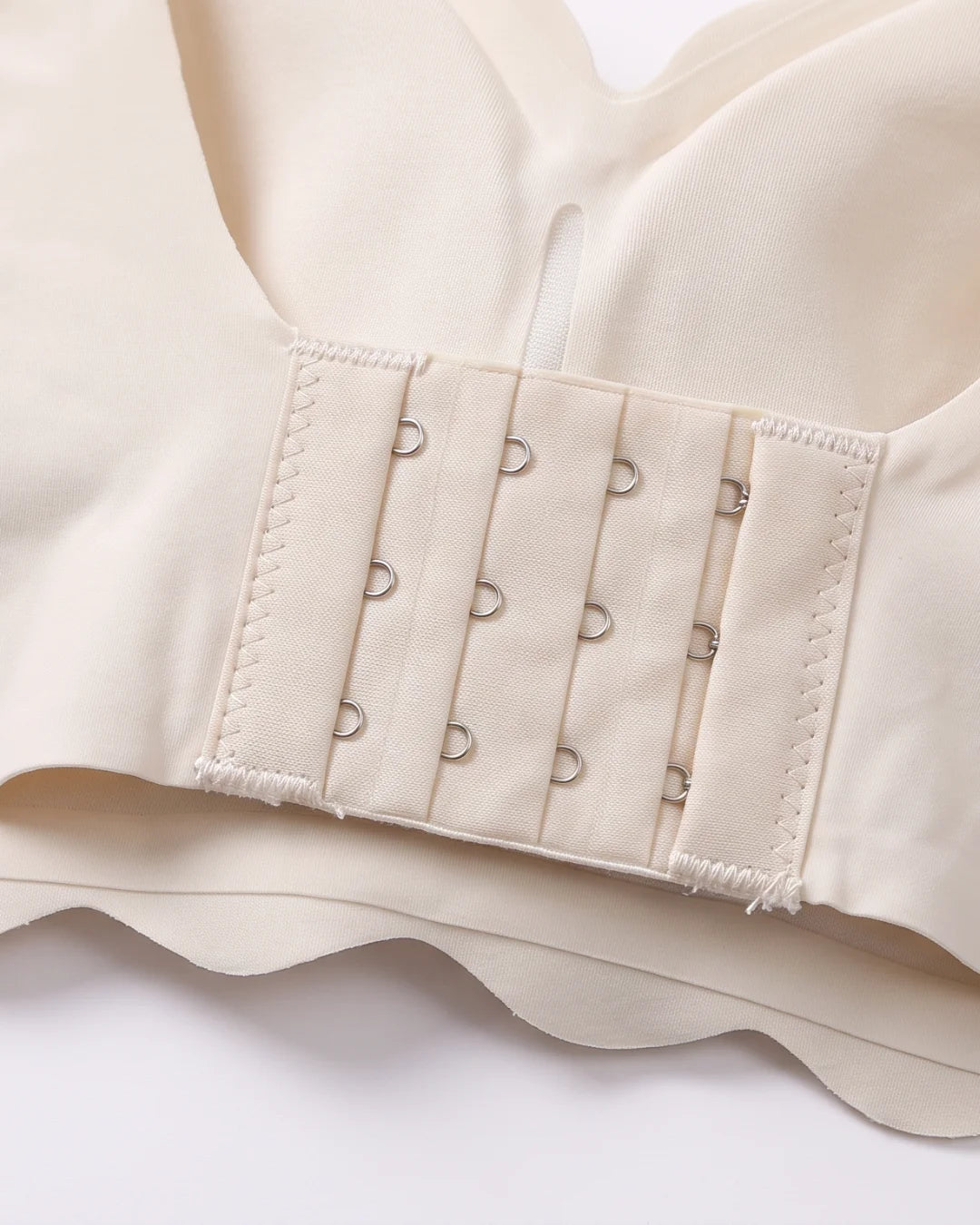 Seamless Padded Bra - Scallop Heart - Skin