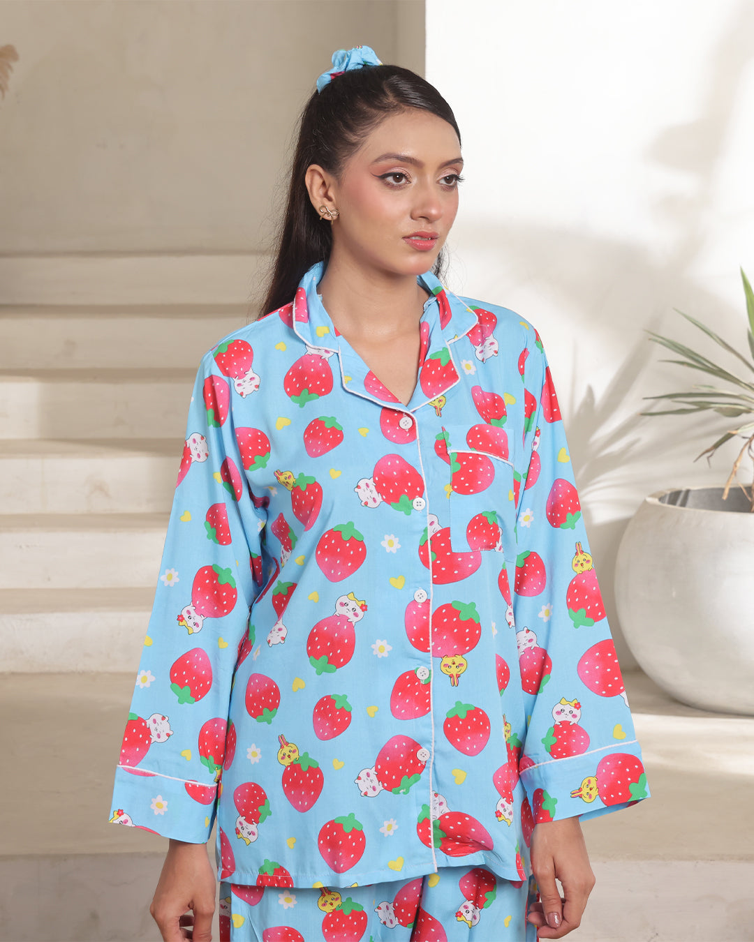 Linen Pajama Suit with Scrunchie - Strawberry Dream