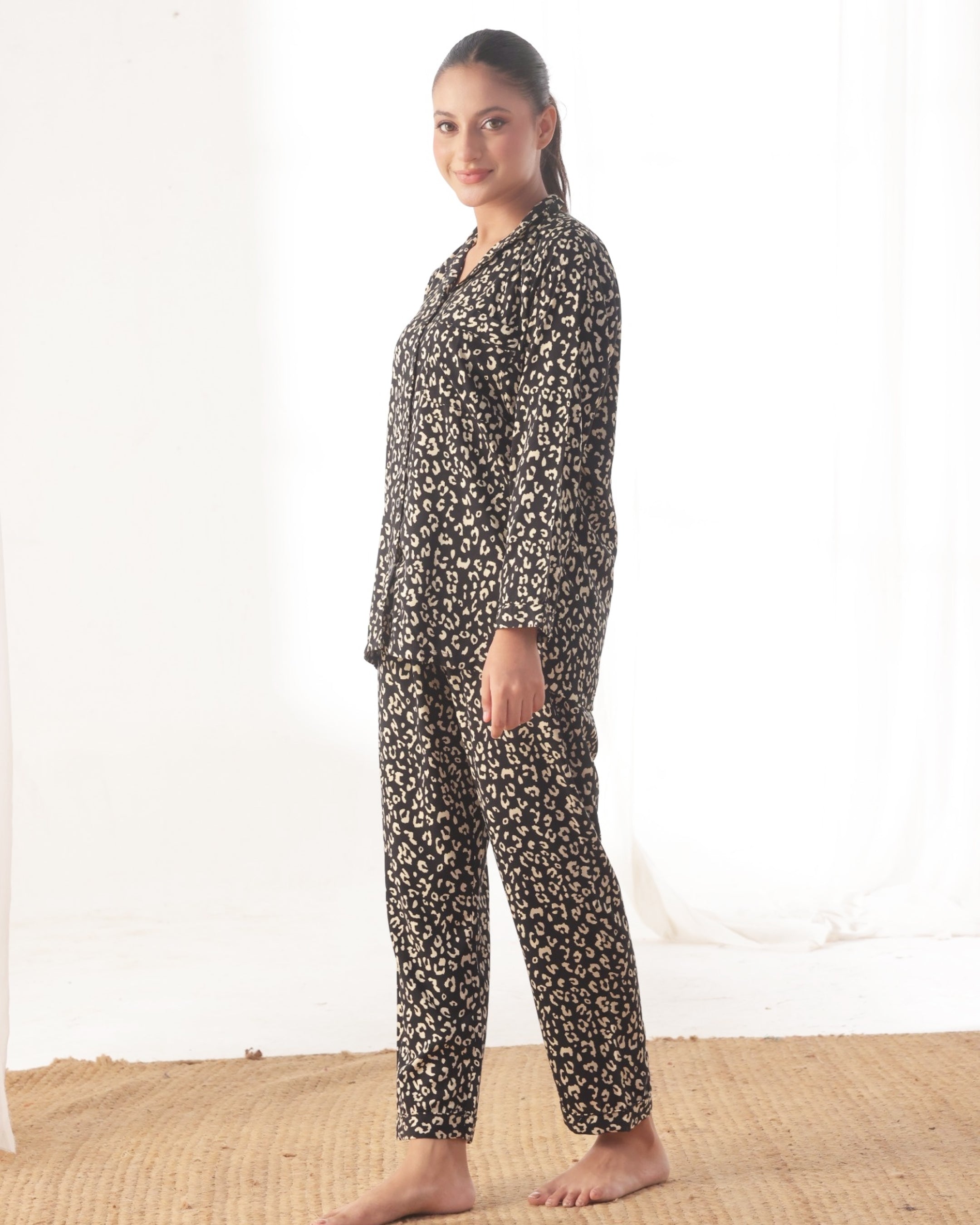 Linen Pajama Suit - Wild Lounge