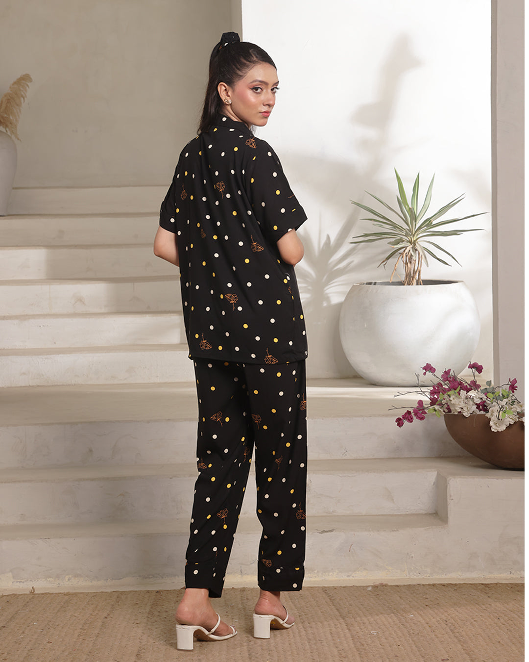 Linen Pajama Suit with Scrunchie - Dot Bloom