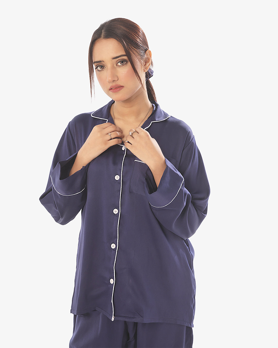 Sajiero Silk Pajama Suit with Scrunchie - Pearl