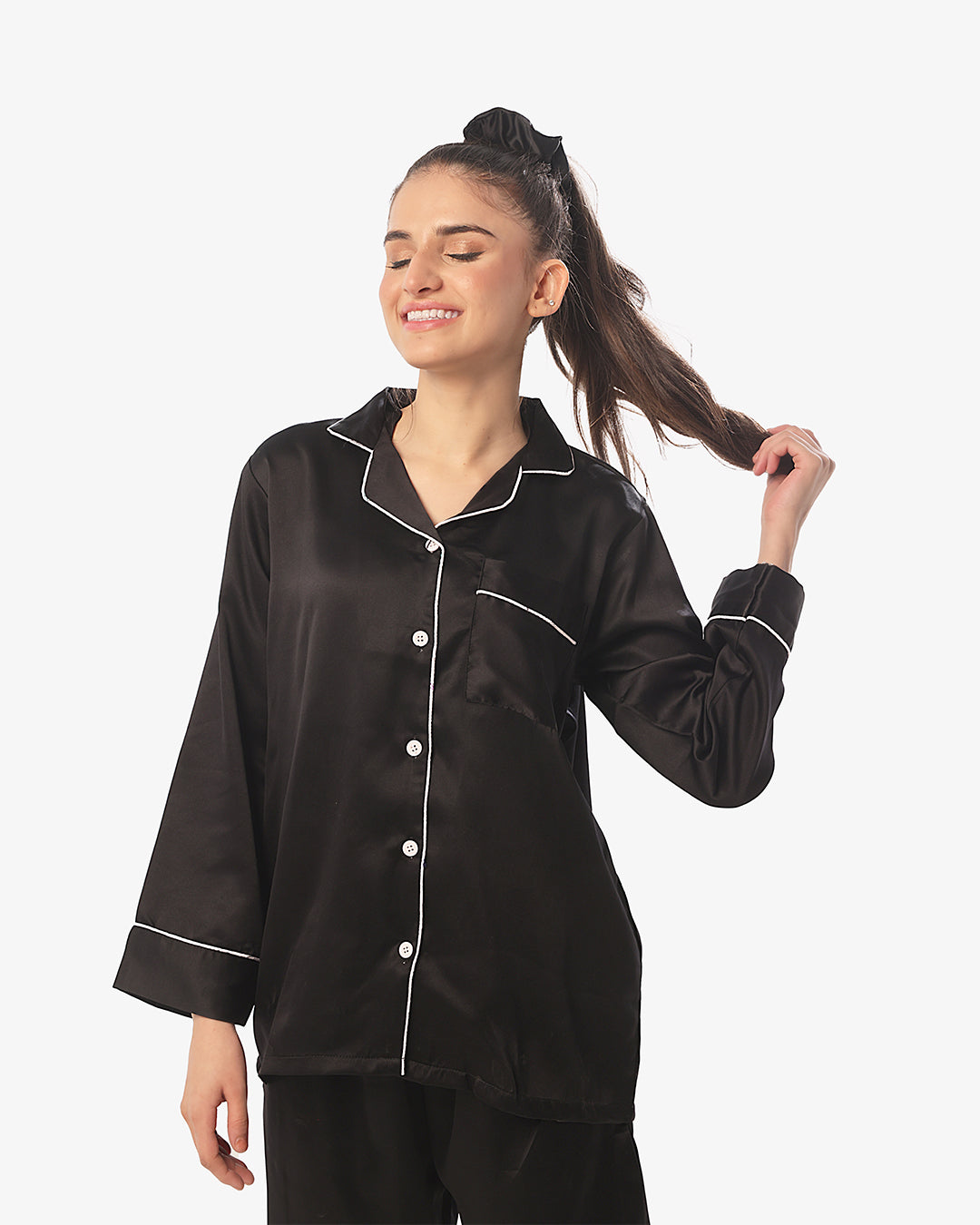 Sajiero Silk Pajama Suit with Scrunchie - Pearl
