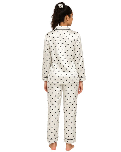 Sajiero Silk Pajama Suit with Scrunchie - Black Hearts