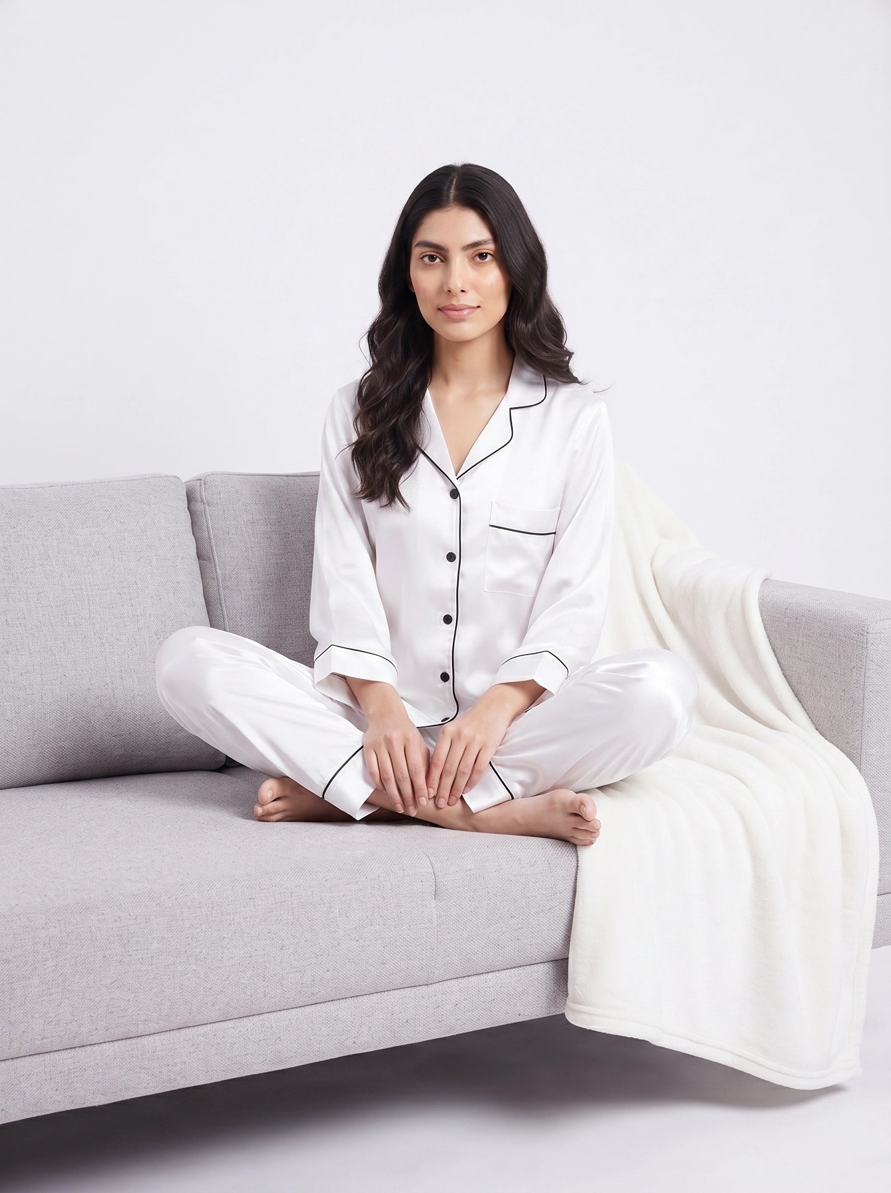 Satin Silk Pajama Suit - Noir - White